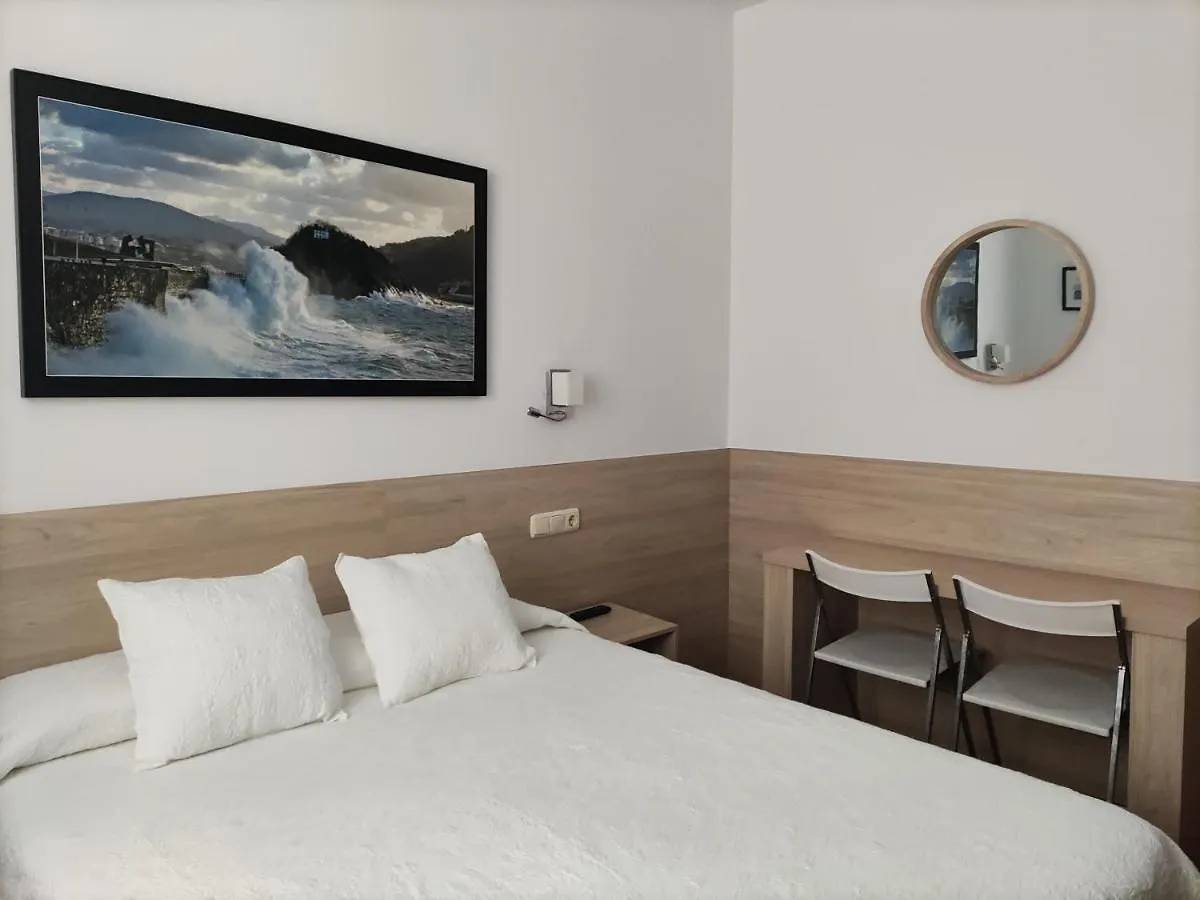 *** Affittacamere Pension Atxiki San Sebastián Spagna